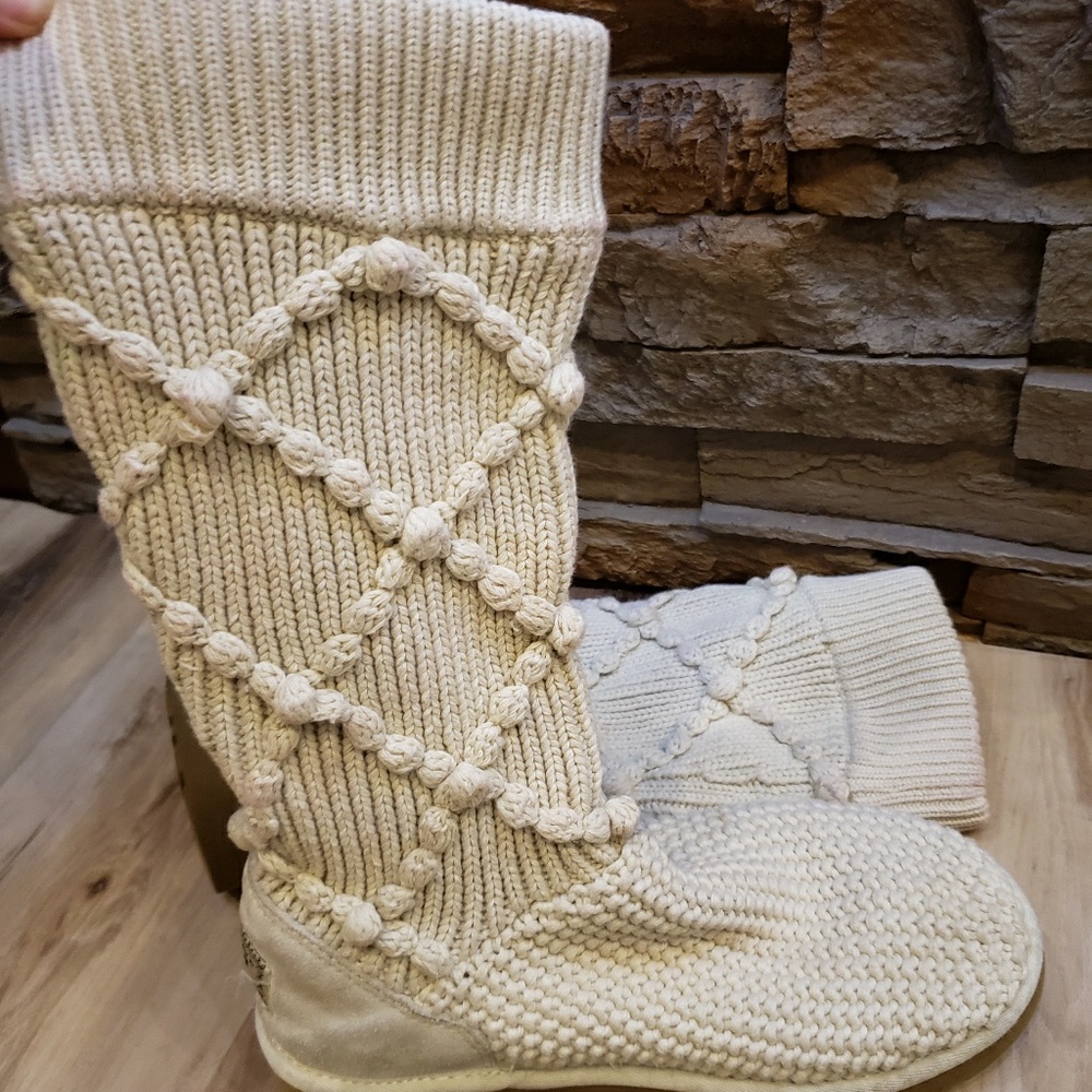 Ugg quilt boots